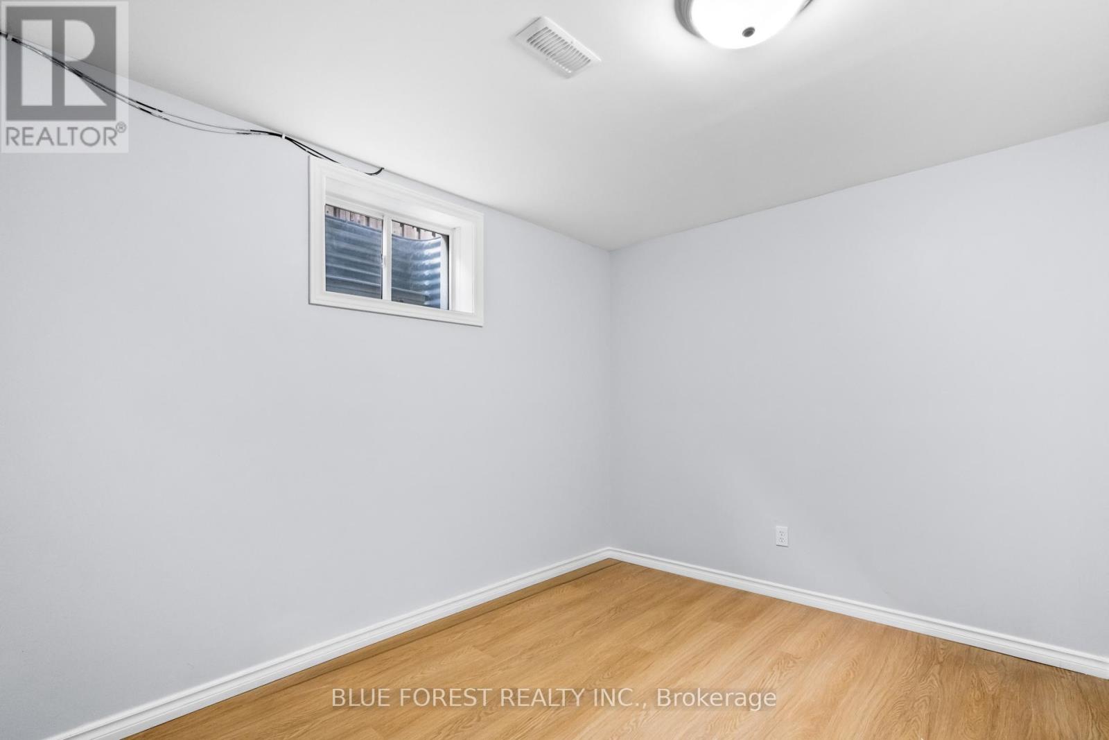 3053 Meadowgate Boulevard, London South, Ontario  N6M 1L1 - Photo 29 - X12133096