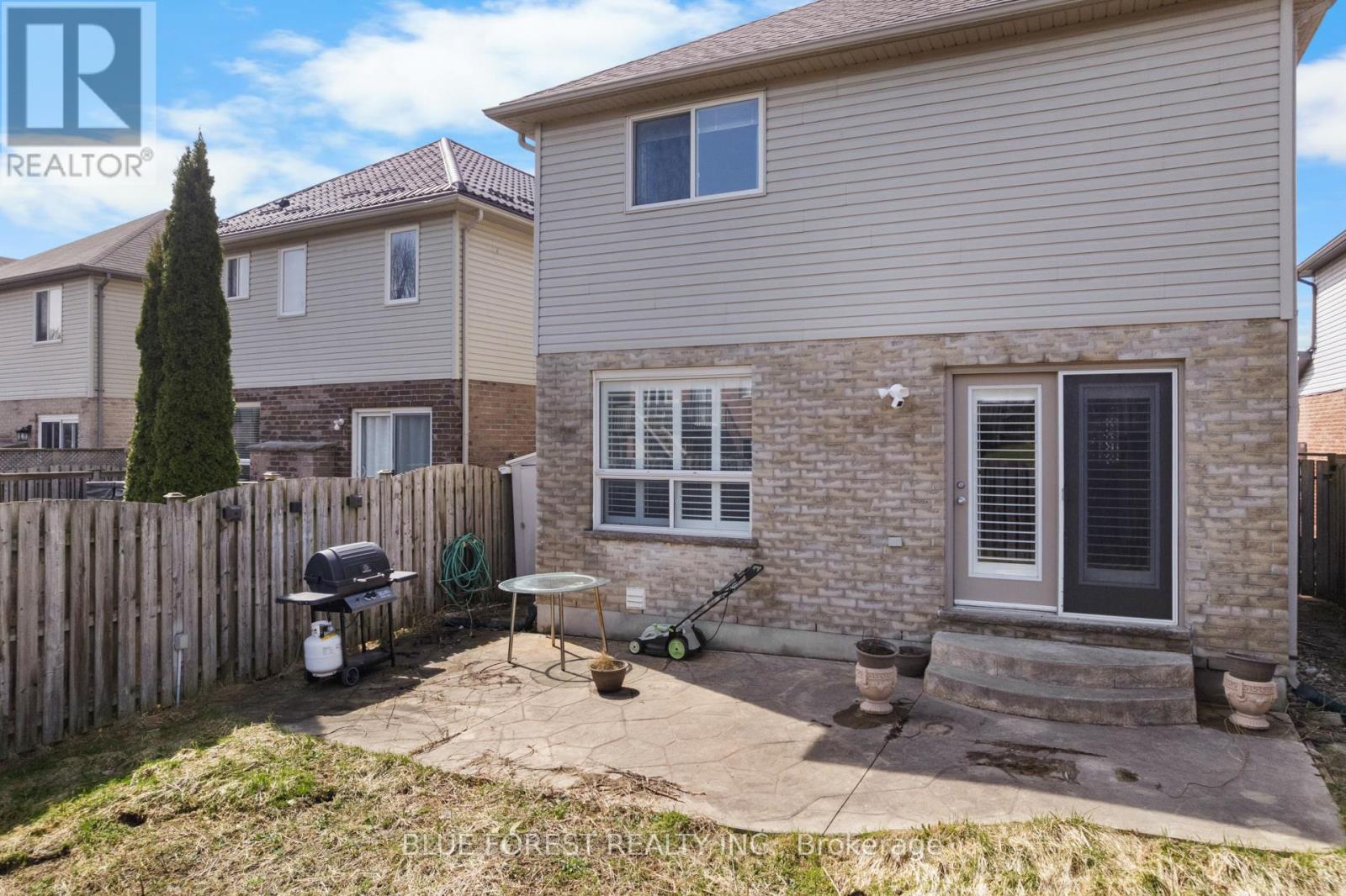 3053 Meadowgate Boulevard, London South, Ontario  N6M 1L1 - Photo 38 - X12133096