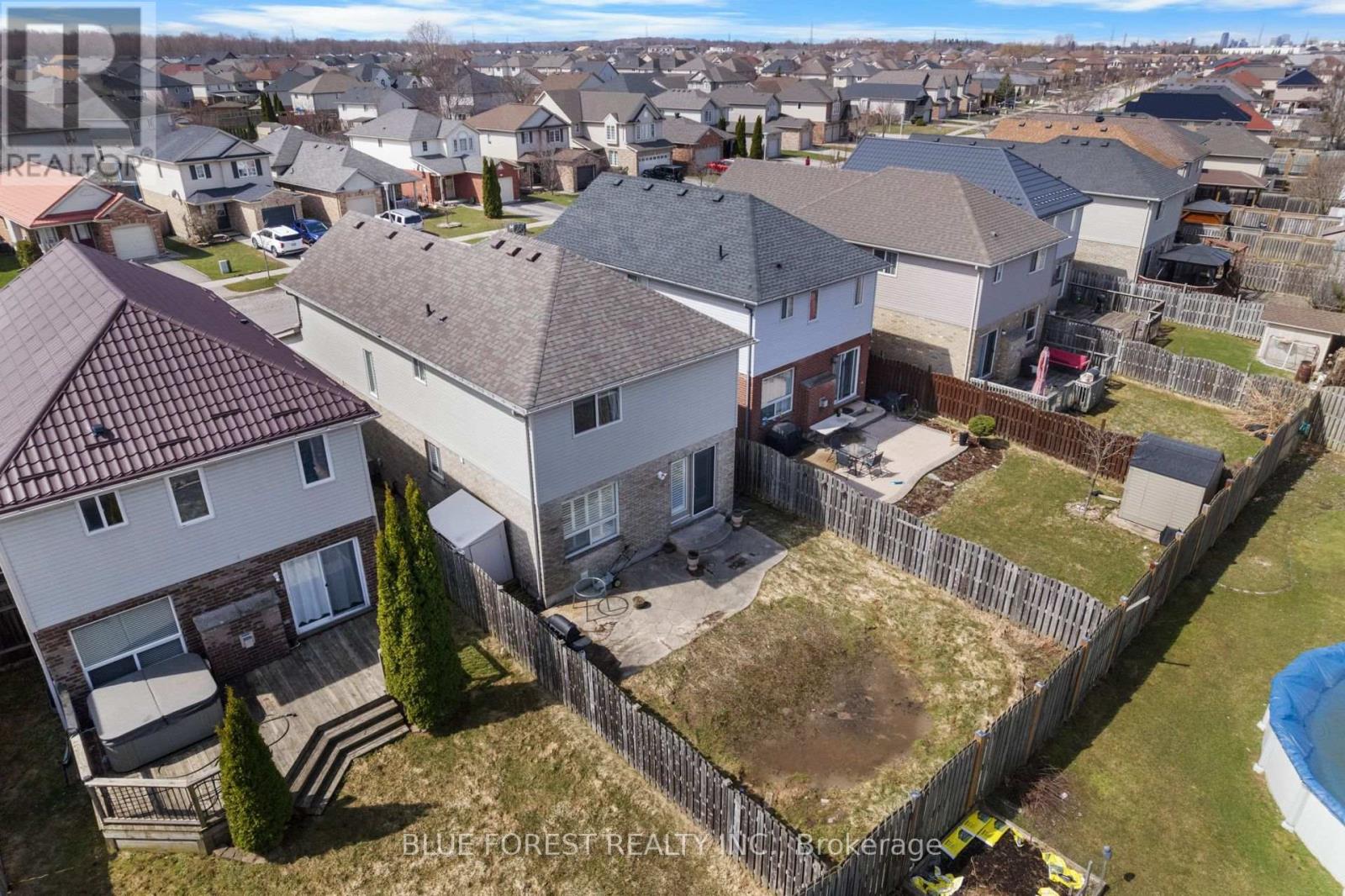 3053 Meadowgate Boulevard, London South, Ontario  N6M 1L1 - Photo 39 - X12133096