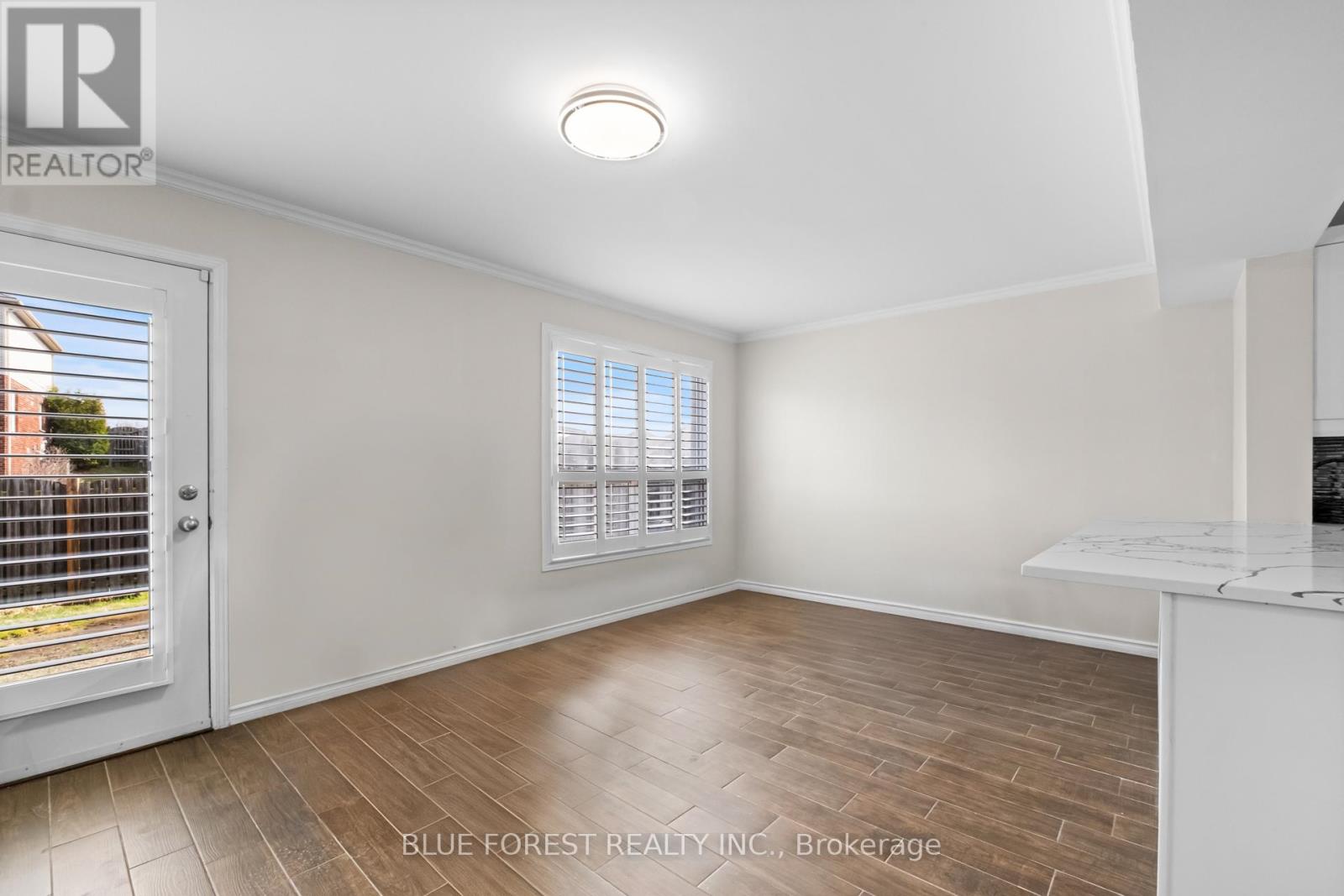 3053 Meadowgate Boulevard, London South, Ontario  N6M 1L1 - Photo 7 - X12133096