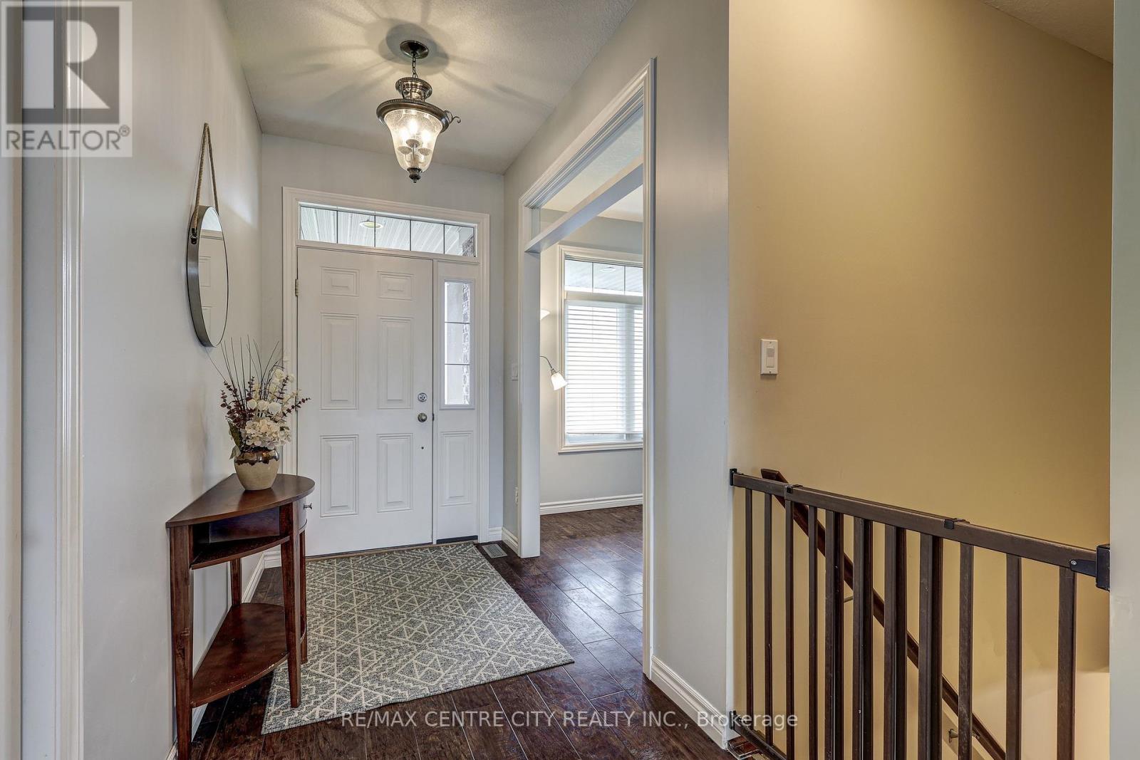 52 Circlewood Drive, St. Thomas, Ontario  N5P 0A7 - Photo 14 - X12133098