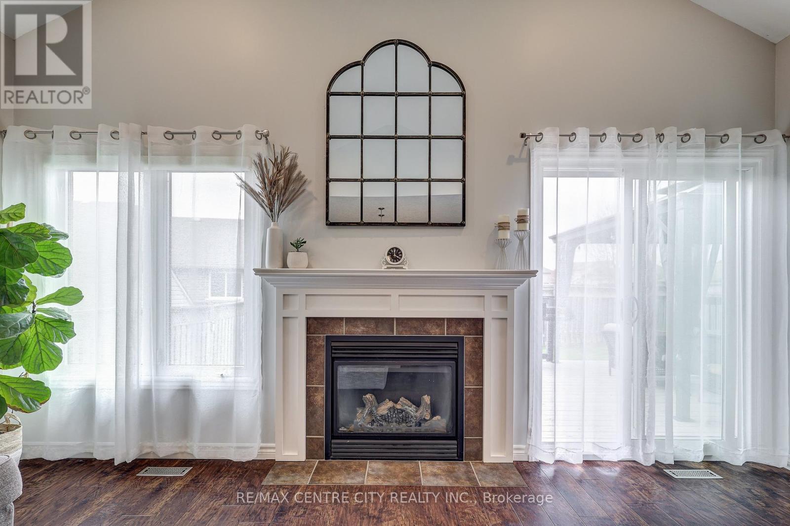 52 Circlewood Drive, St. Thomas, Ontario  N5P 0A7 - Photo 8 - X12133098