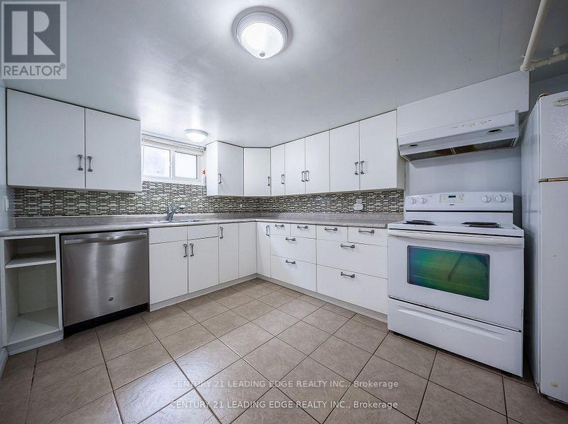 Lower - 84 Central Park Boulevard N, Oshawa (O'neill), Ontario  L1G 5Y5 - Photo 11 - E12132953