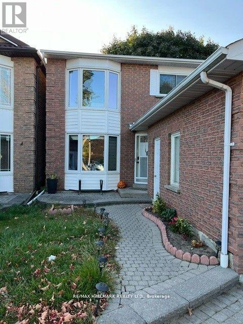 Property at 49 HALFMOON SQUARE image 5