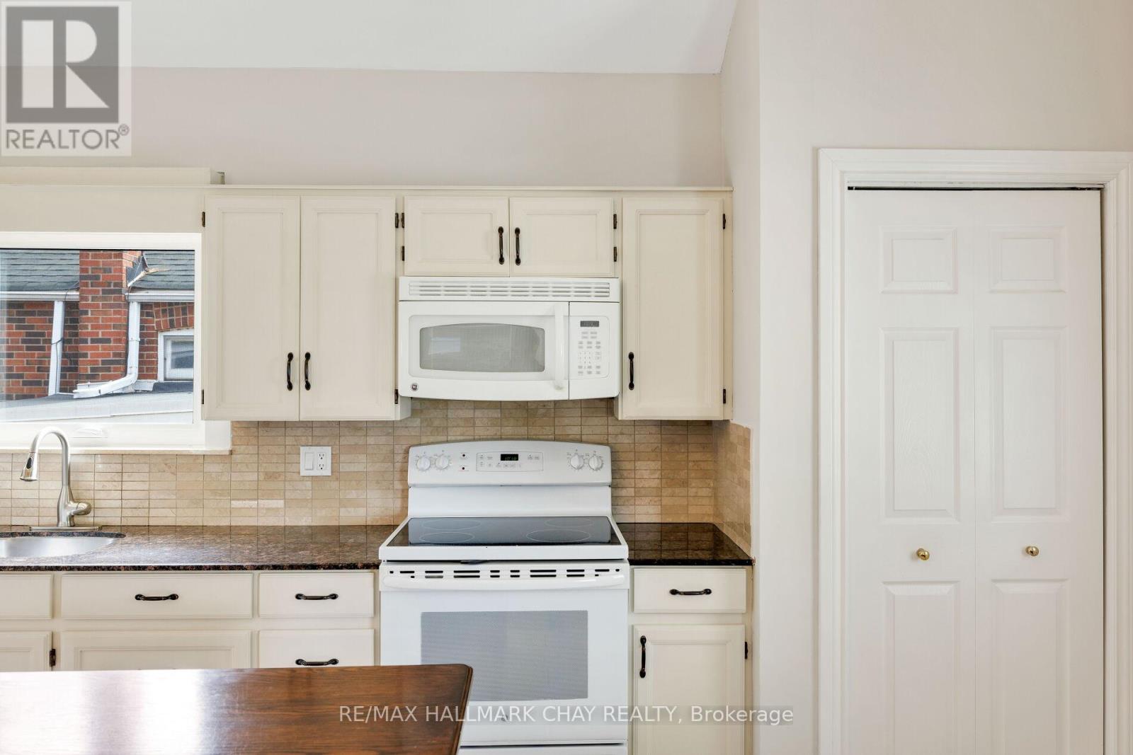 239 Ellington Drive, Toronto, Ontario  M1R 3Y2 - Photo 12 - E12133004