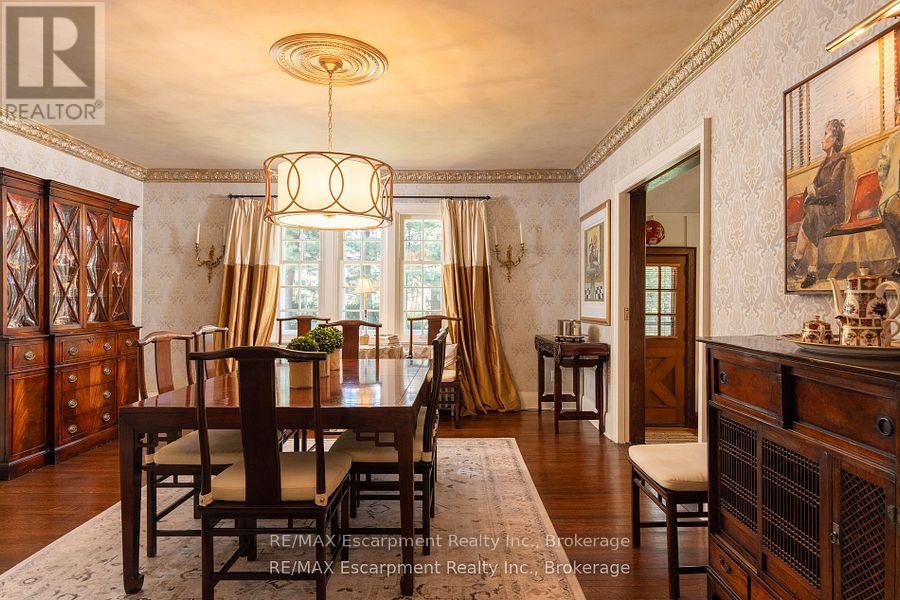 2055 Lakeshore Road E, Oakville, Ontario  L6J 1M4 - Photo 8 - W12133022
