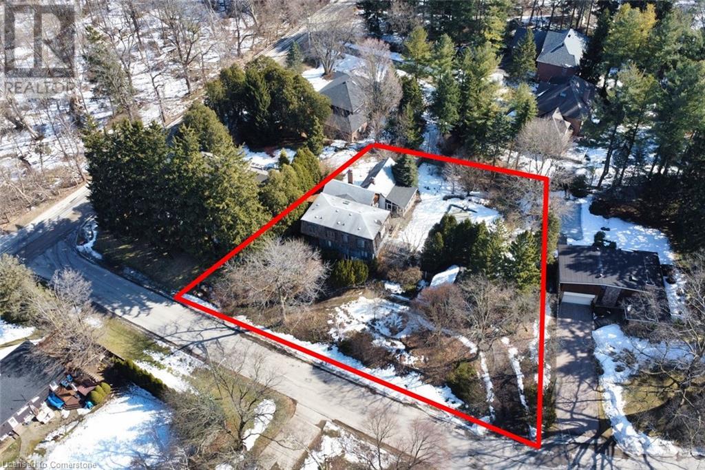 Property at 175 MANSFIELD Drive image 3