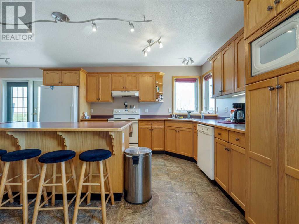203037 Township Road 80, Rural Lethbridge County, Alberta  T1K 8G9 - Photo 3 - A2218250