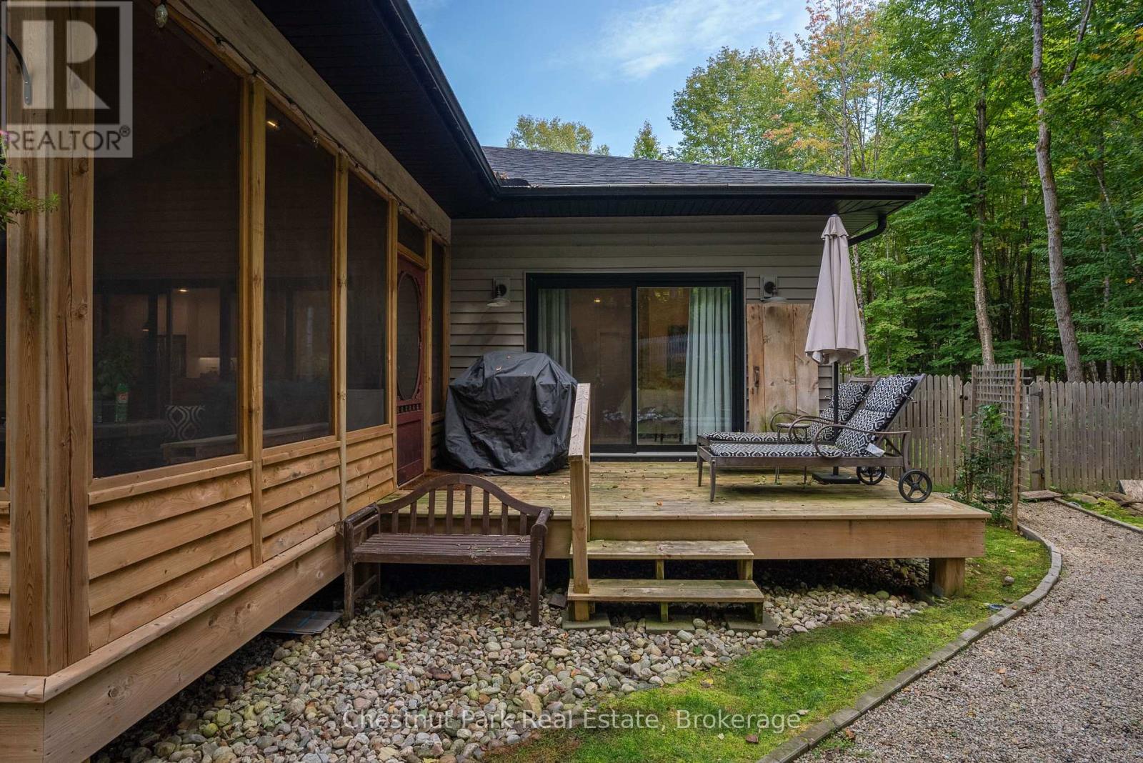 170 Springfield Road, Huntsville, Ontario P1H 0H8 - Photo 23 - X12133032