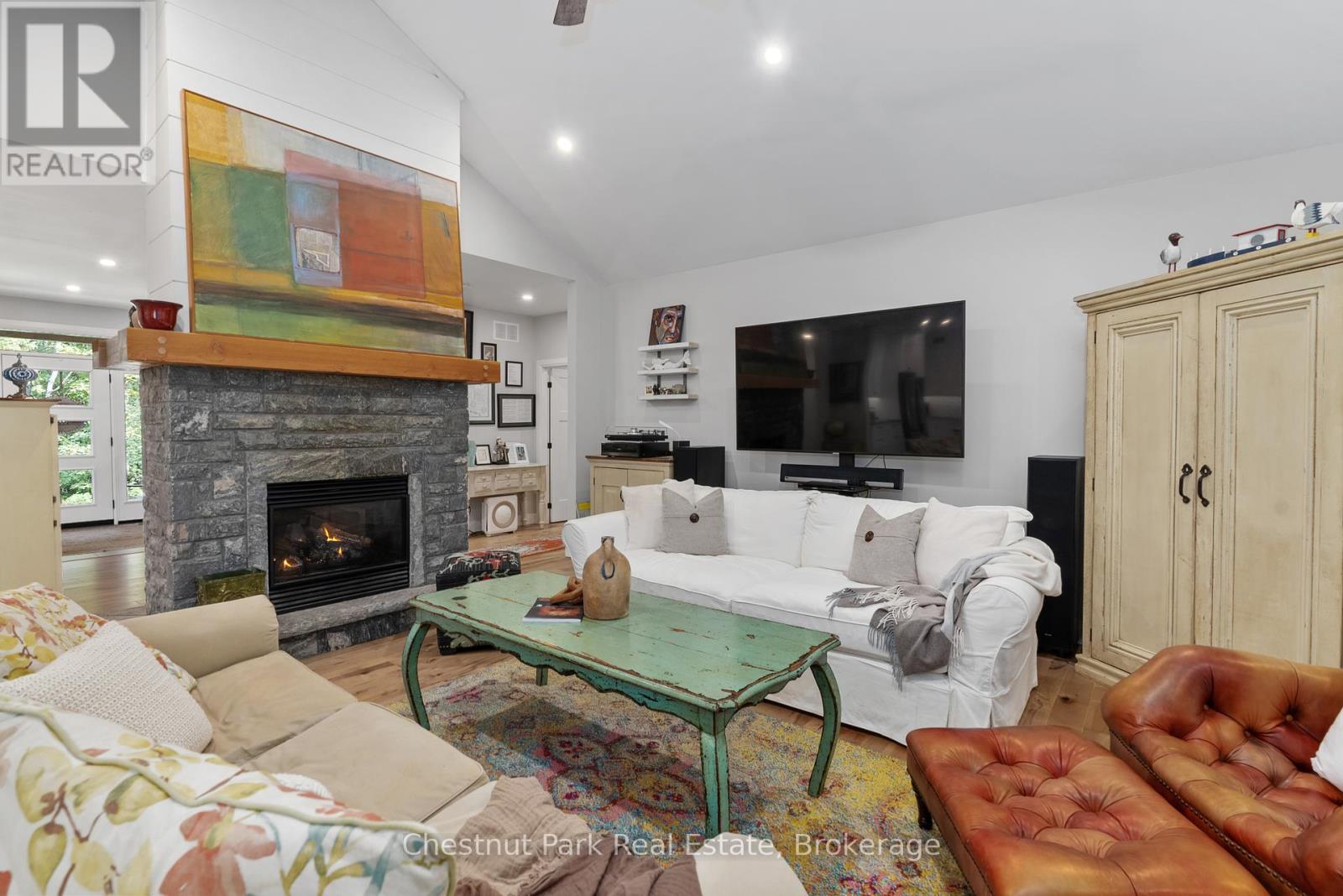 170 Springfield Road, Huntsville, Ontario P1H 0H8 - Photo 8 - X12133032