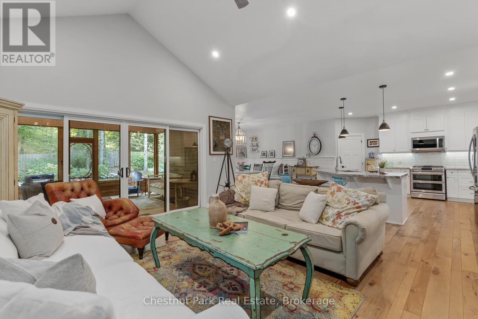 170 Springfield Road, Huntsville, Ontario P1H 0H8 - Photo 9 - X12133032