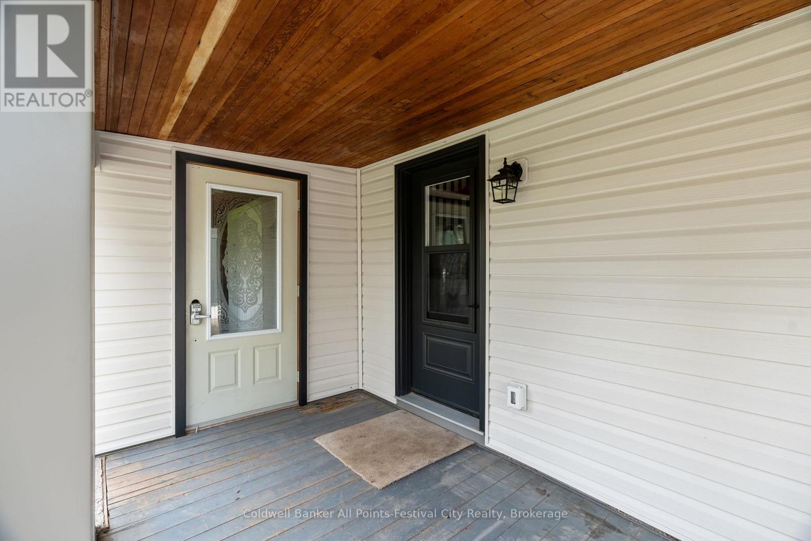 82 Gloucester Terrace, Goderich, Ontario  N7A 1W8 - Photo 31 - X12133053