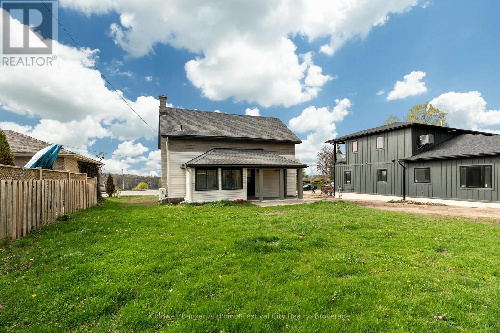 82 Gloucester Terrace, Goderich, Ontario  N7A 1W8 - Photo 32 - X12133053