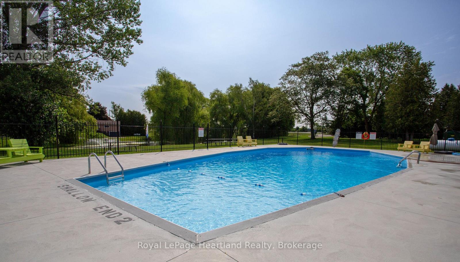 12 Bluffs View Boulevard, Ashfield-Colborne-Wawanosh, Ontario  N7A 0C1 - Photo 22 - X12133115