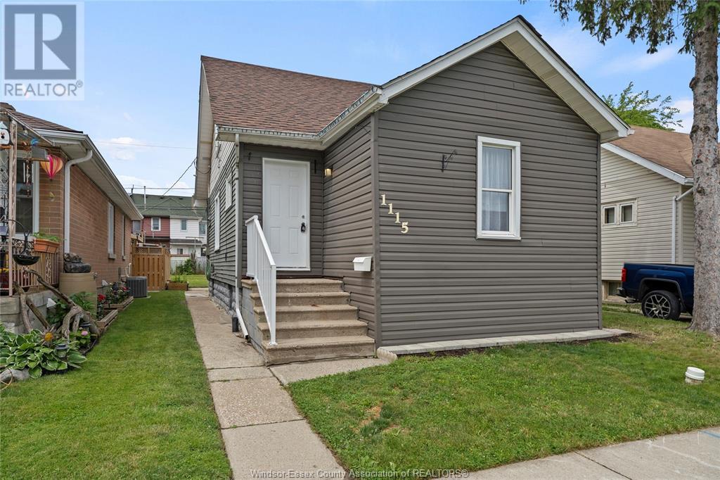 1115 Highland Avenue, Windsor, Ontario  N9A 1R6 - Photo 2 - 25011536