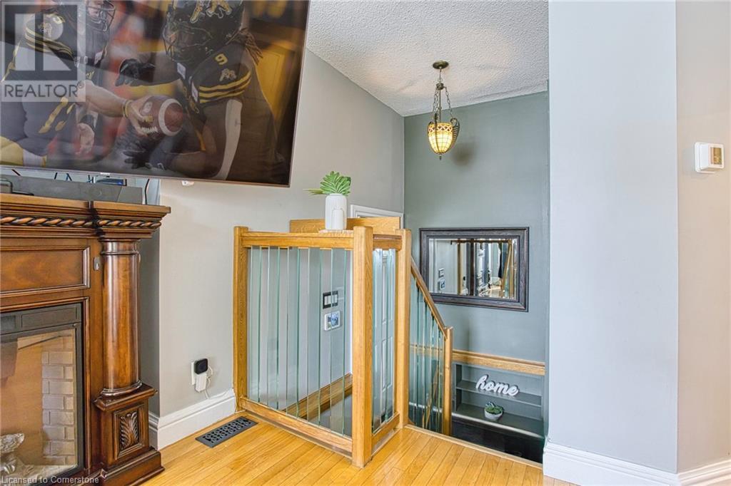 Property at 335 FAIRFIELD Avenue image 3