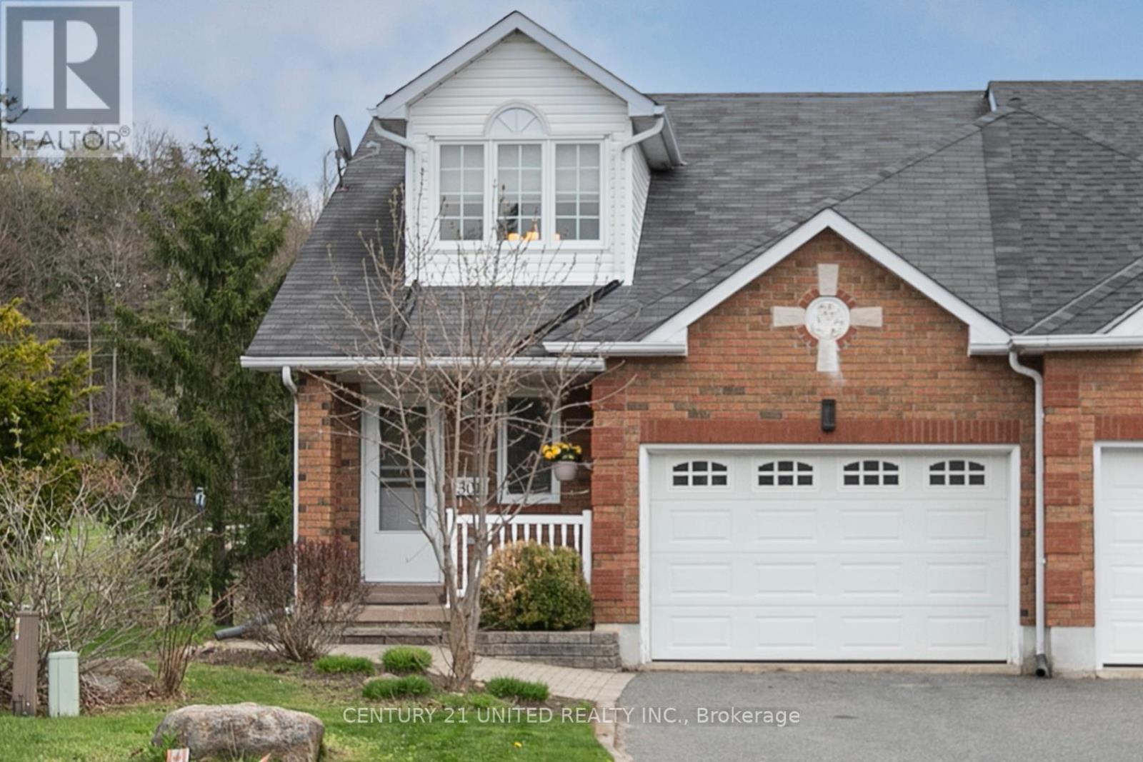 1301 EAGLE CRESCENT, Peterborough West, Ontario
