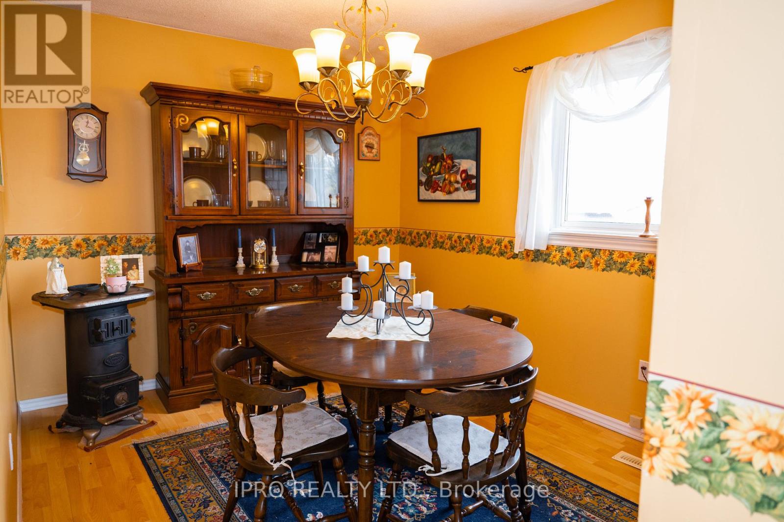 15 Andrew Street, Orangeville, Ontario  L9W 4E5 - Photo 12 - W12132945