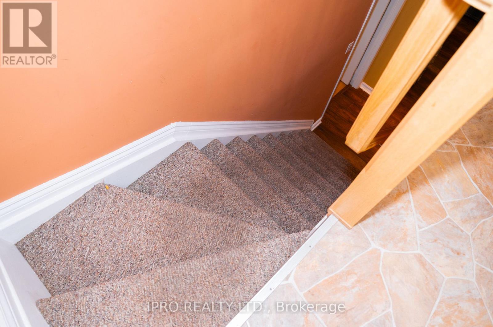 15 Andrew Street, Orangeville, Ontario  L9W 4E5 - Photo 9 - W12132945