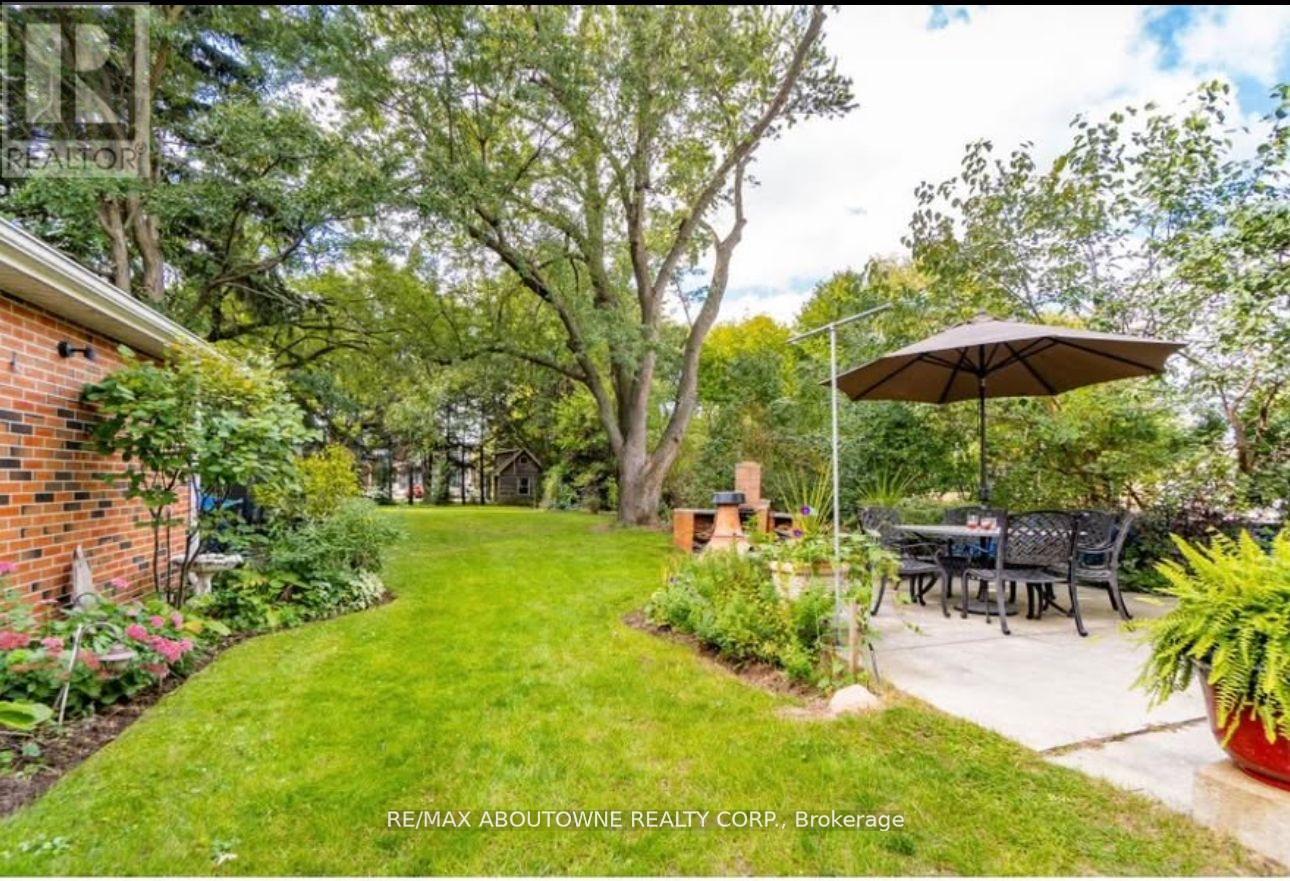 Property at 550 FOURTH LINE image 2