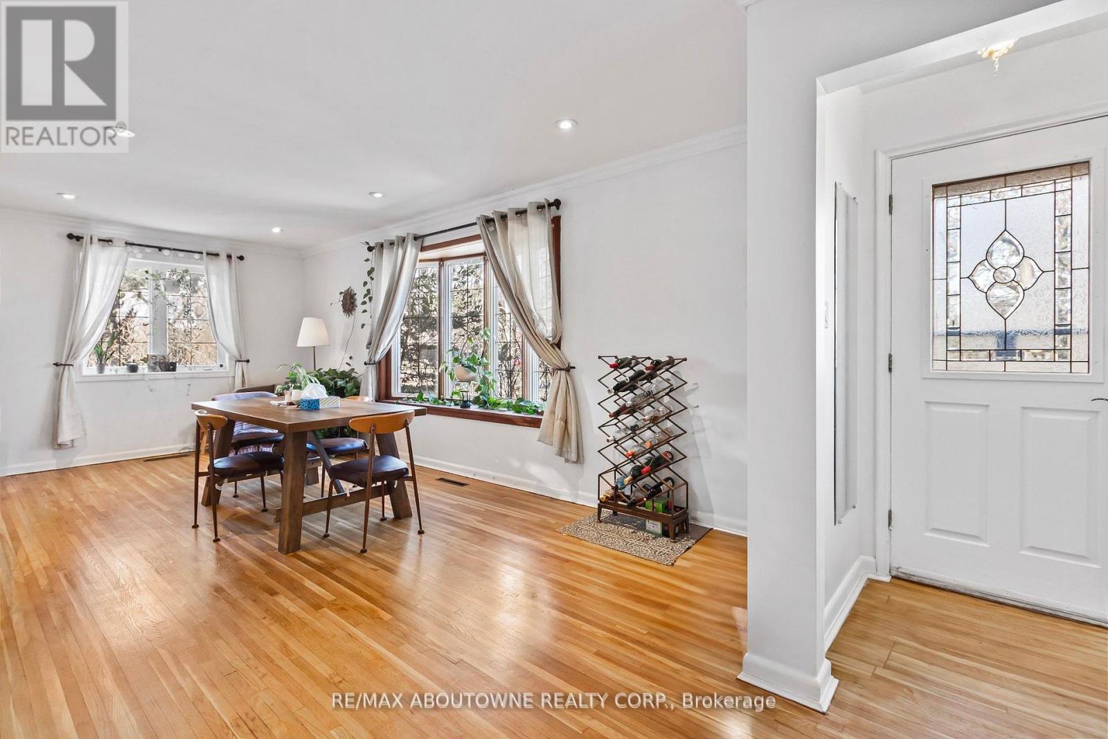 Property at 550 FOURTH LINE image 5