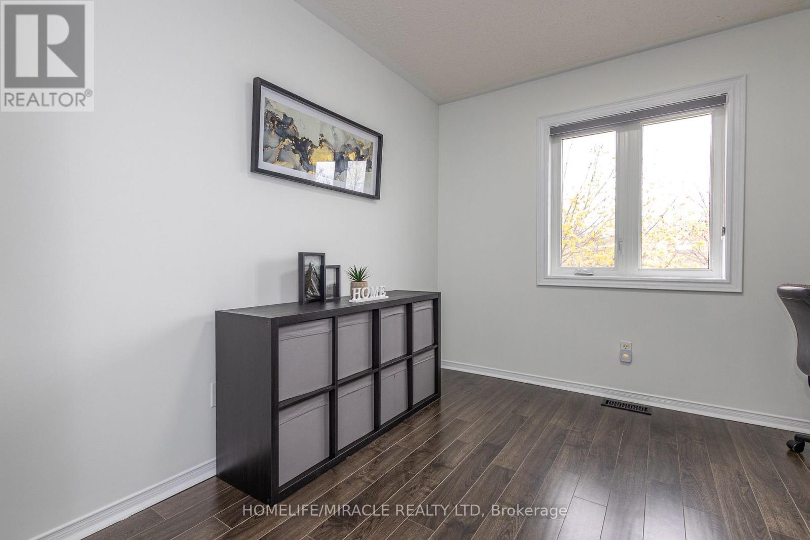 100 - 5255 Guildwood Way, Mississauga (Hurontario), Ontario  L5R 4A9 - Photo 29 - W12133007