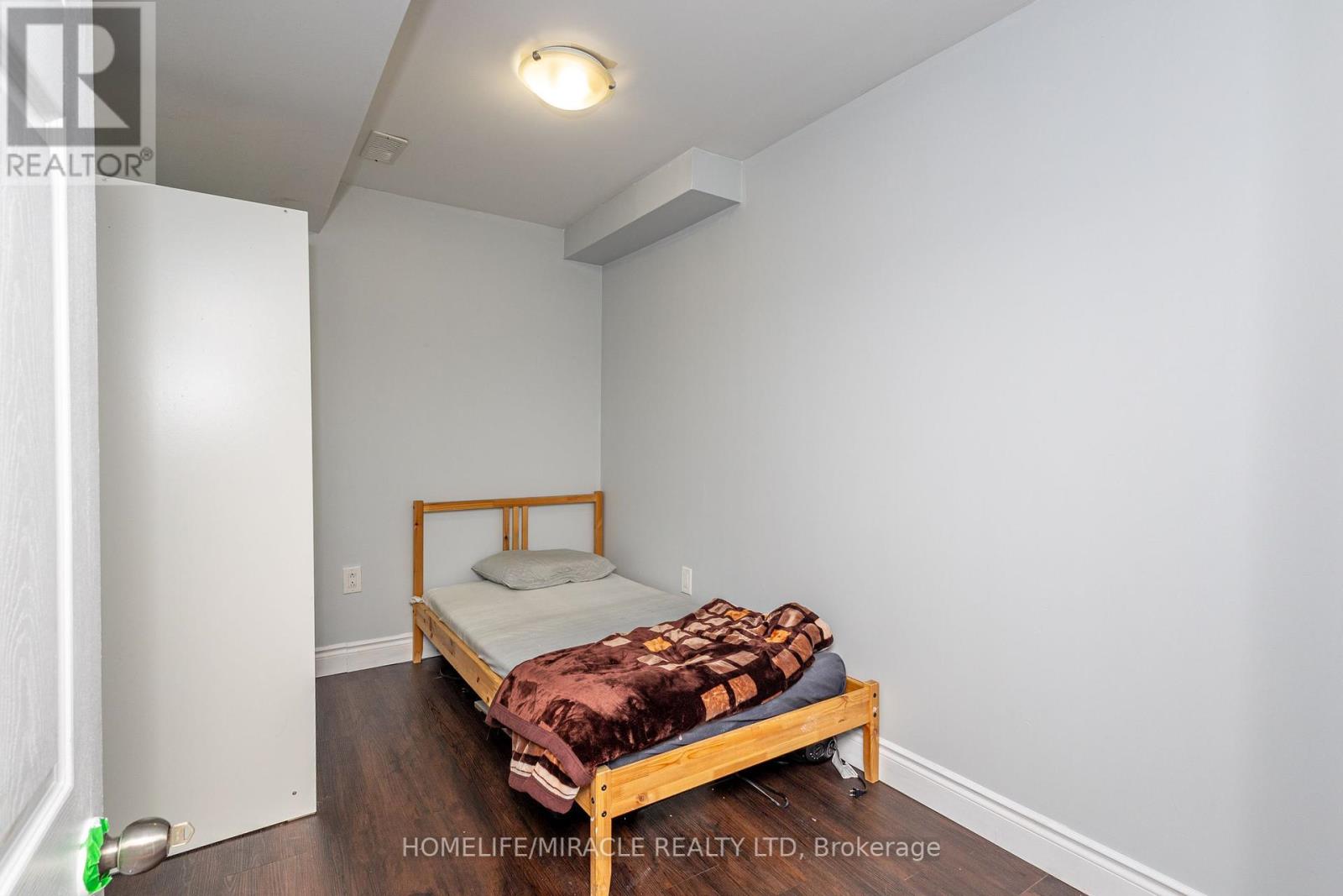 100 - 5255 Guildwood Way, Mississauga (Hurontario), Ontario  L5R 4A9 - Photo 41 - W12133007