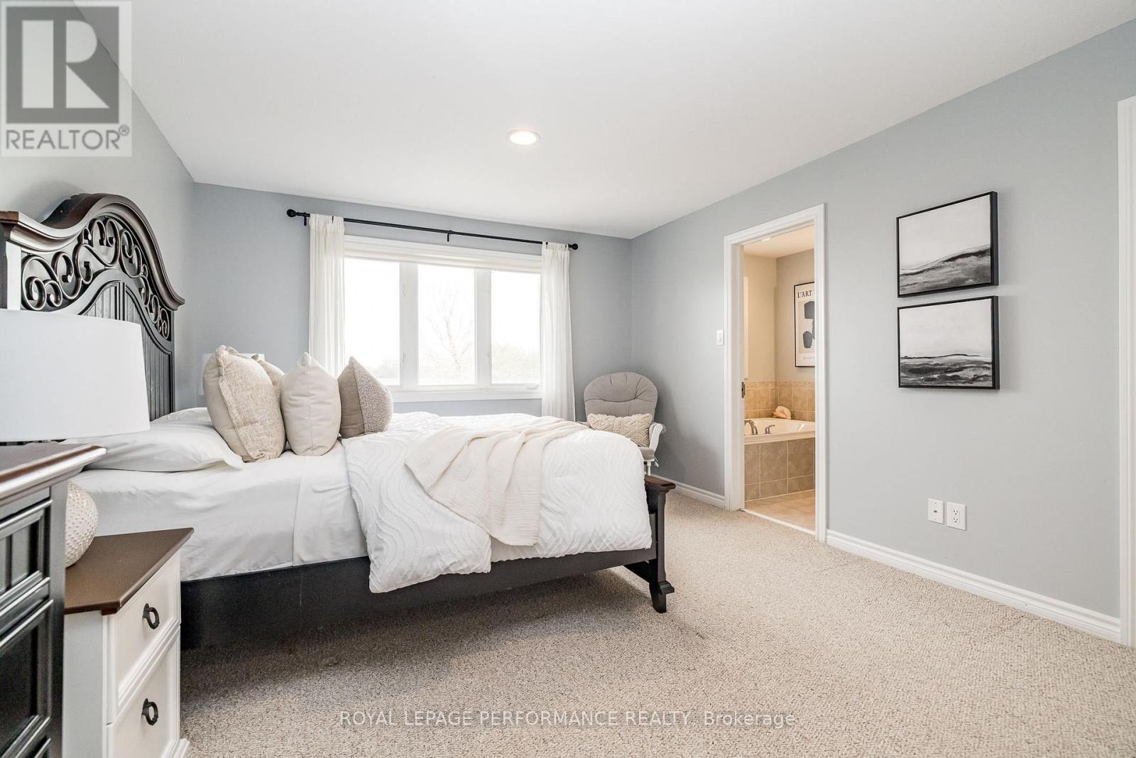 200 Eye Bright Crescent, Ottawa, Ontario  K1V 2K6 - Photo 21 - X12133041