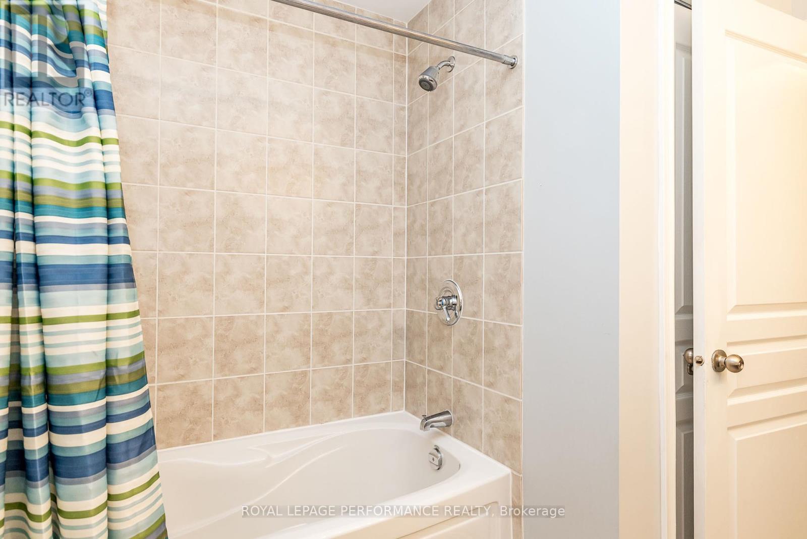 200 Eye Bright Crescent, Ottawa, Ontario  K1V 2K6 - Photo 28 - X12133041