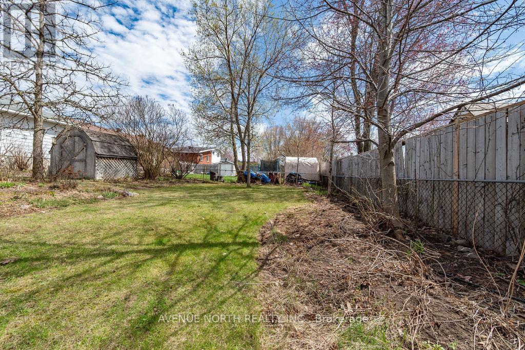 7 Laura Street, Petawawa, Ontario  K8H 1V3 - Photo 31 - X12133184