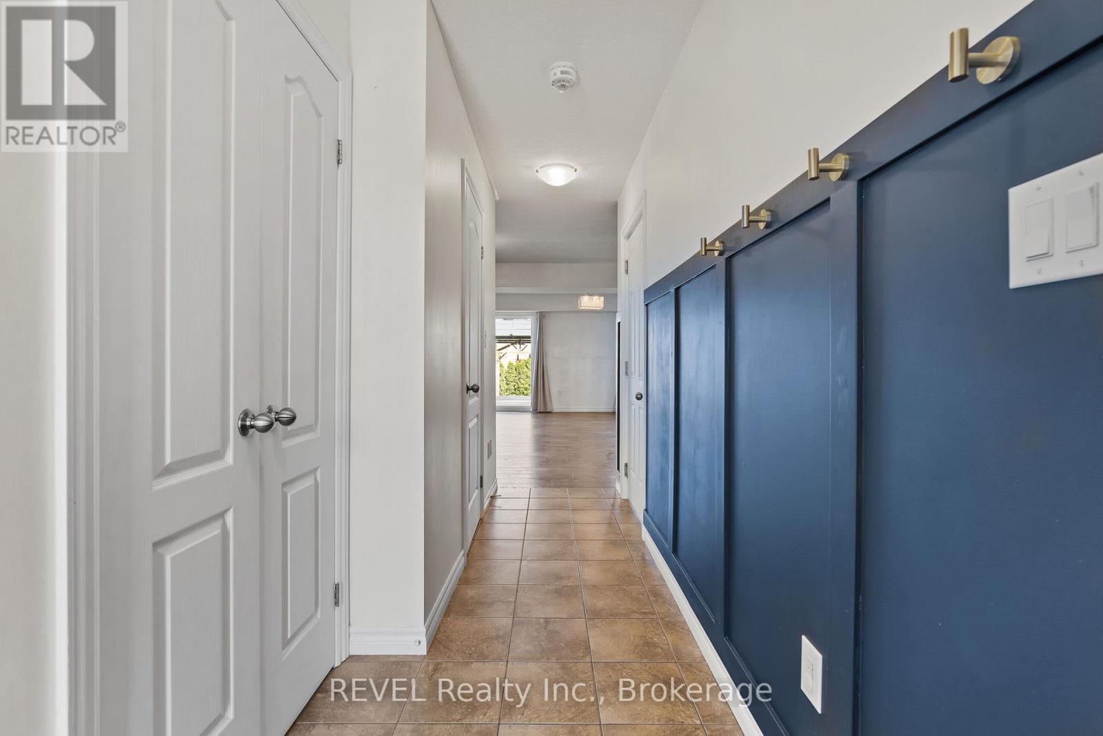 Property at 72 ABBOTT PLACE image 2