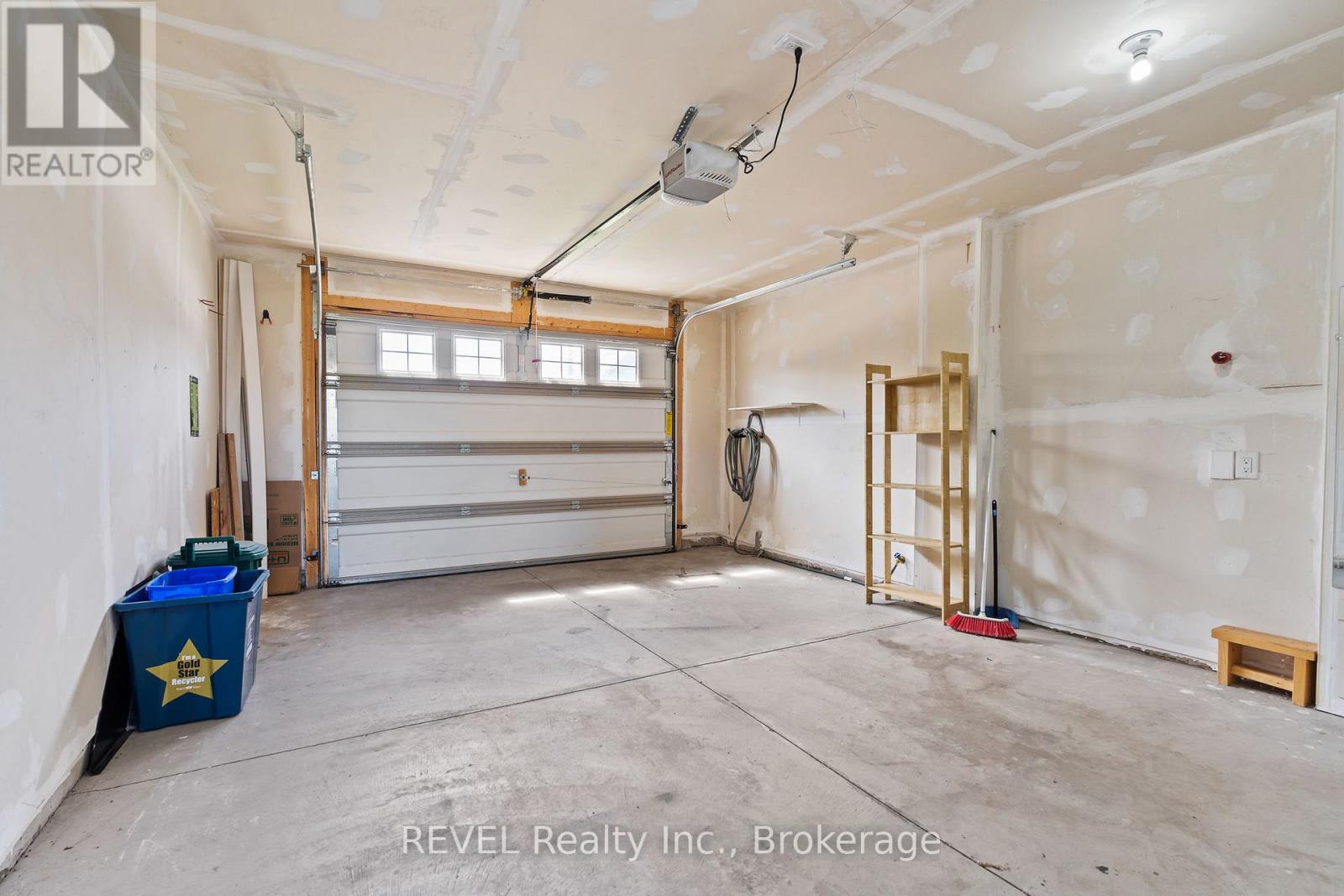 72 Abbott Place, Pelham, Ontario  L0S 1E5 - Photo 29 - X12133158