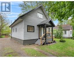 2044 FORD, Windsor, Ontario
