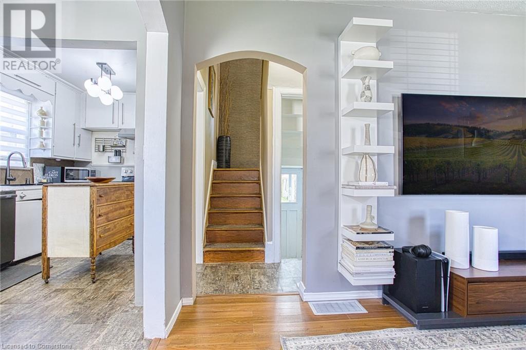 276 Mcalpine Avenue S, Welland, Ontario  L3B 1T9 - Photo 9 - 40725837