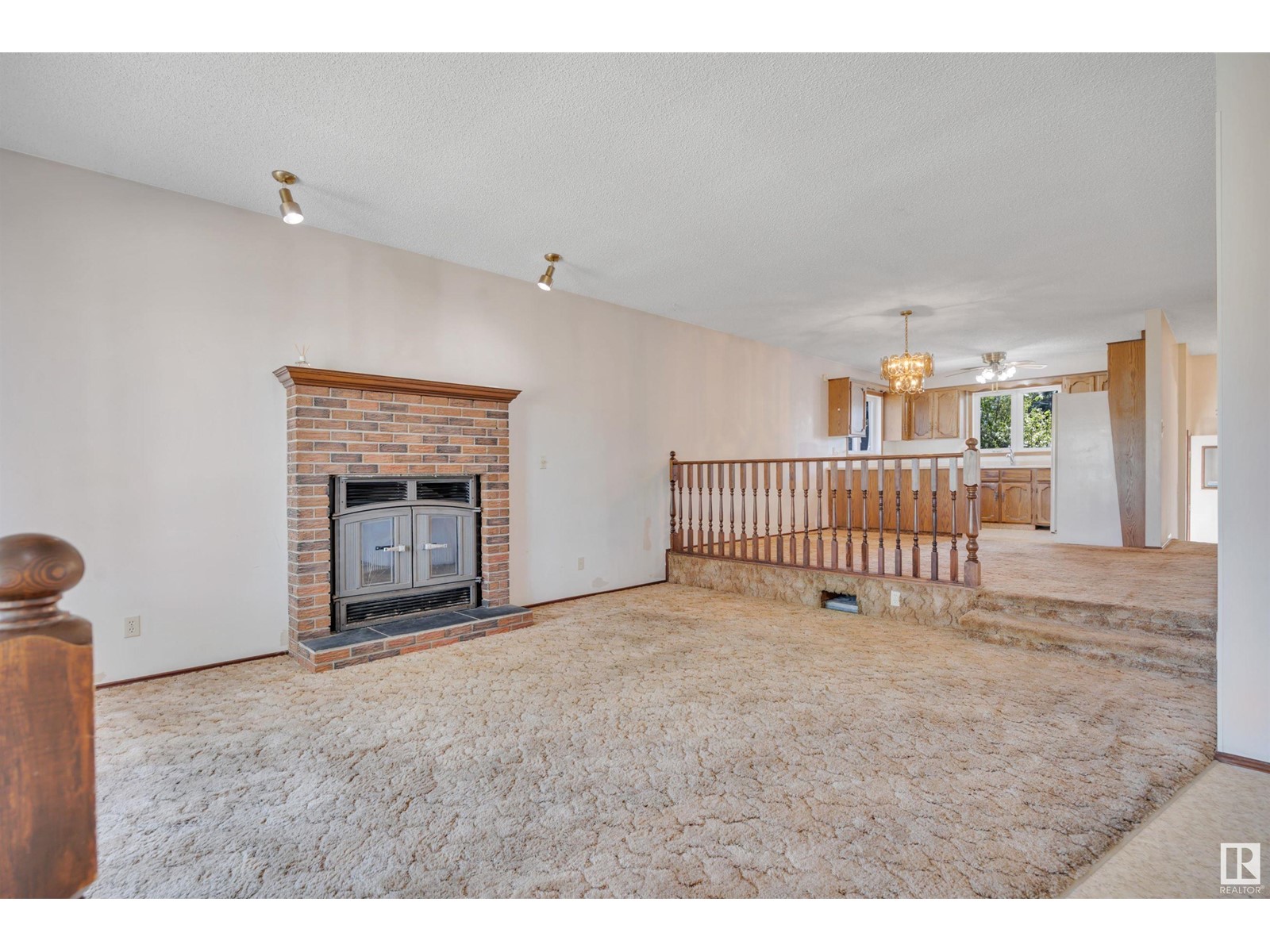 4633 115 Av Nw, Edmonton, Alberta  T5W 0W1 - Photo 4 - E4435107