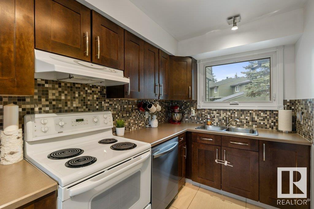 16913 95 St Nw, Edmonton, Alberta  T5Z 1Z2 - Photo 11 - E4435109