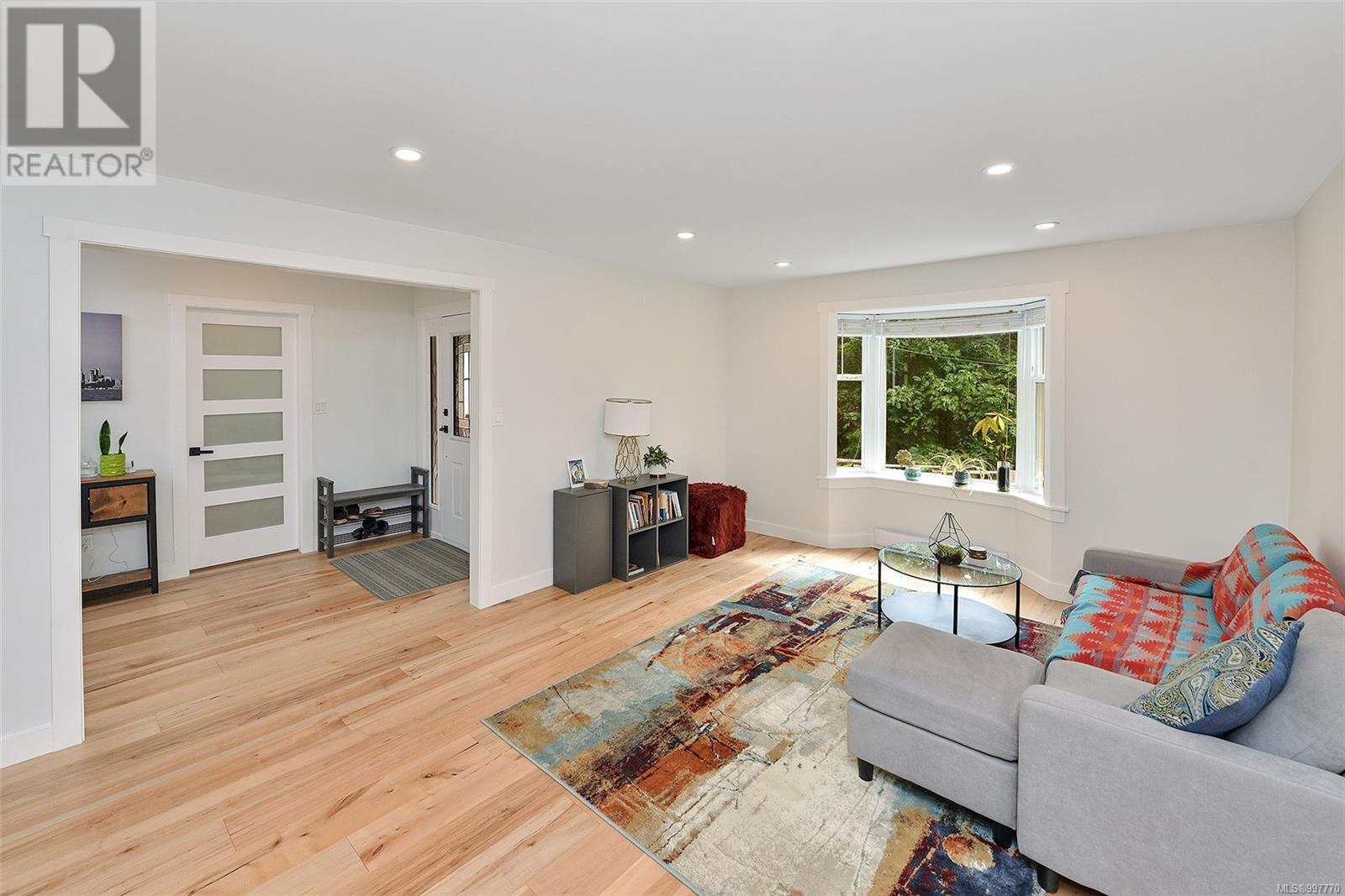 Property at 3463 Yorkshire Pl image 5