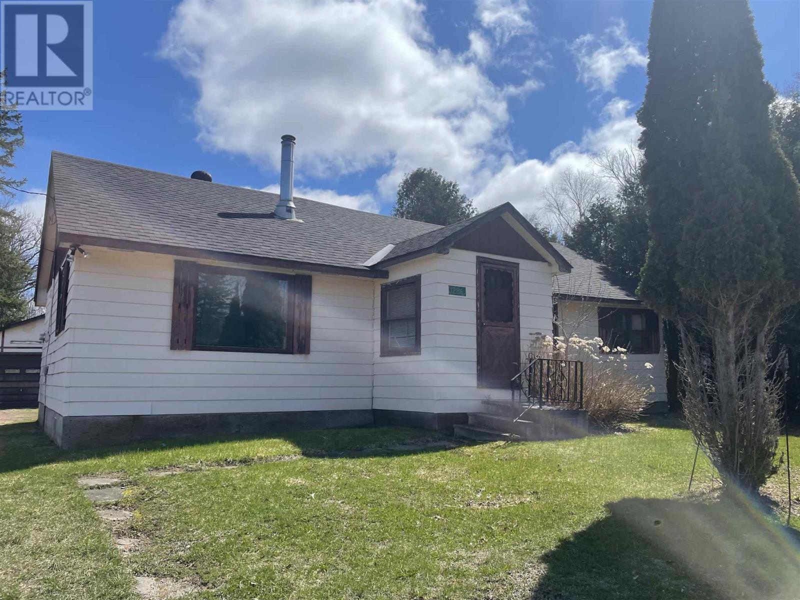 1286 Richards ST, Richard's Landing, Ontario
