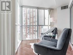 807 - 5 Concorde Place, Toronto, Ontario  M3C 3M8 - Photo 7 - C12133060