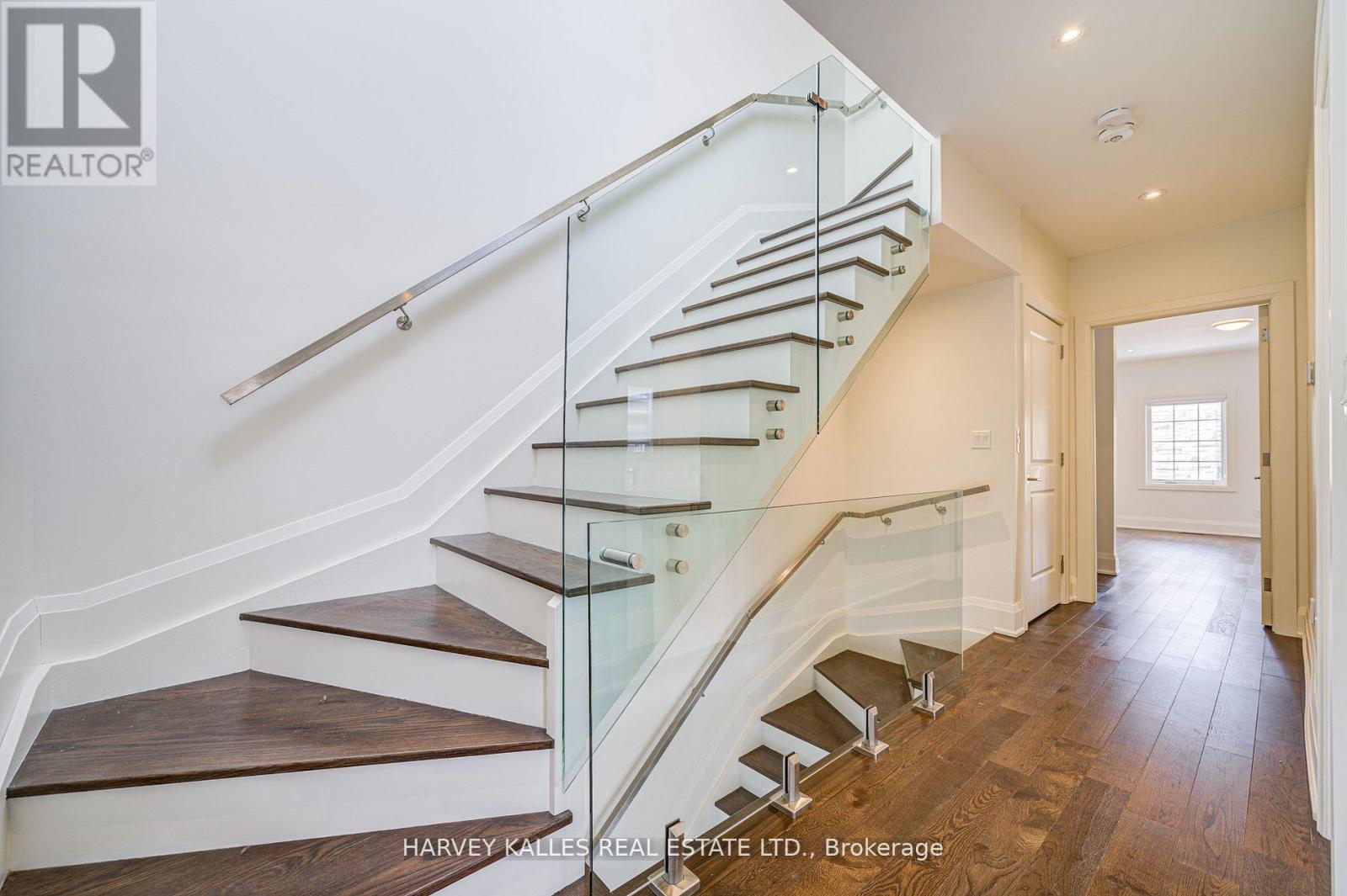 107 Bayview Ridge, Toronto, Ontario  M2L 1E3 - Photo 24 - C12133128
