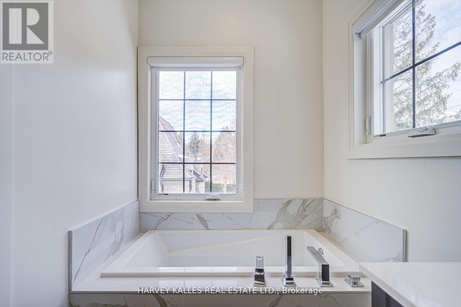 107 Bayview Ridge, Toronto, Ontario  M2L 1E3 - Photo 29 - C12133128