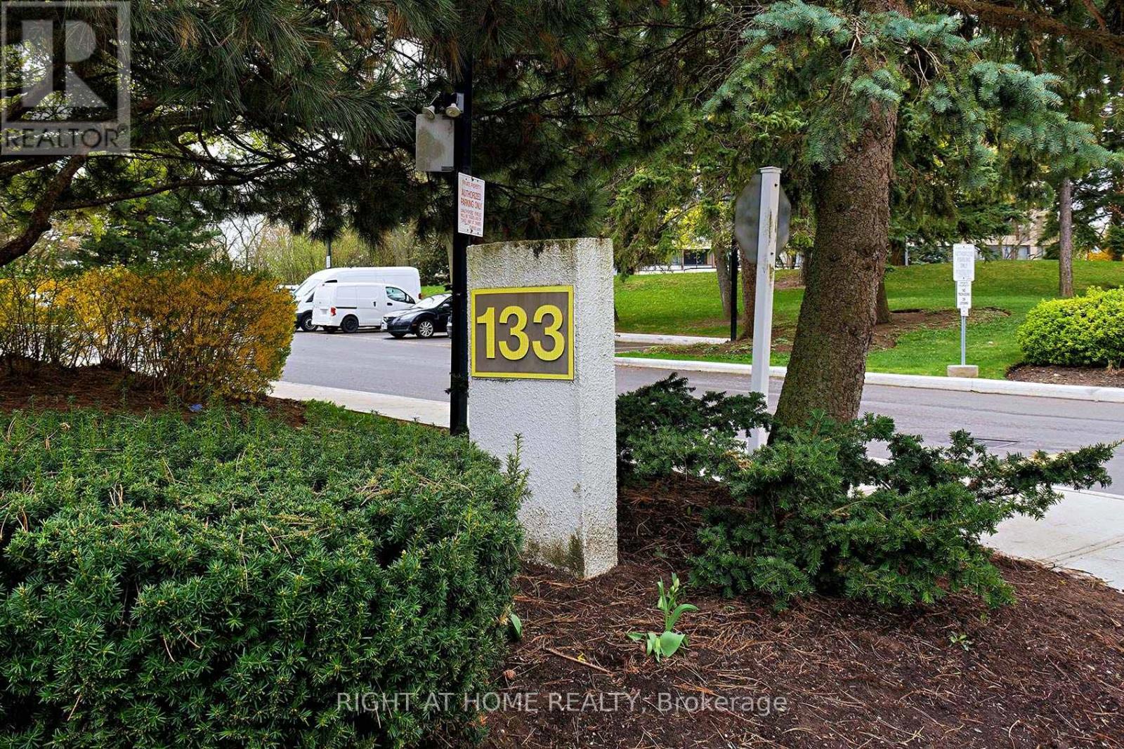 2205 - 133 Torresdale Avenue, Toronto, Ontario  M2R 3T2 - Photo 2 - C12133220