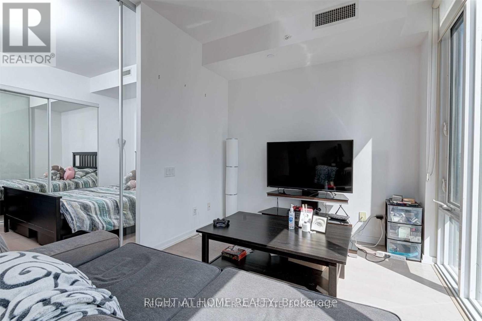 2705 - 101 Peter Street, Toronto (Waterfront Communities), Ontario  M5V 2G9 - Photo 5 - C12133230