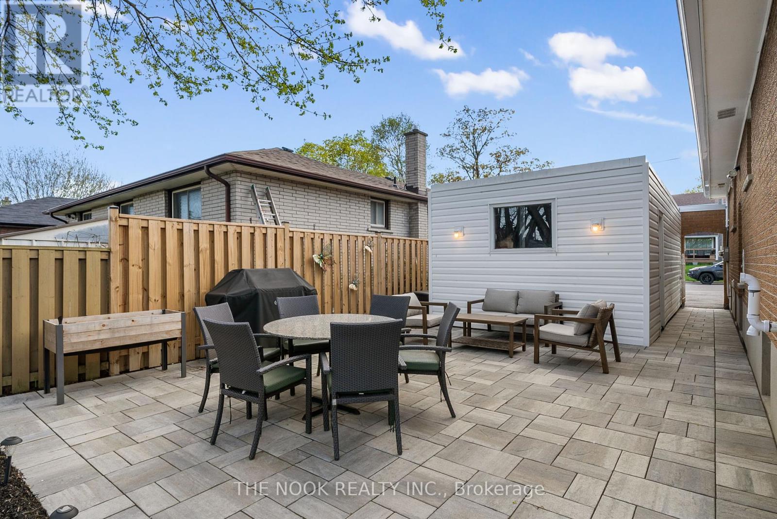 73 Vancouver Court, Oshawa, Ontario  L1J 5X3 - Photo 33 - E12133302