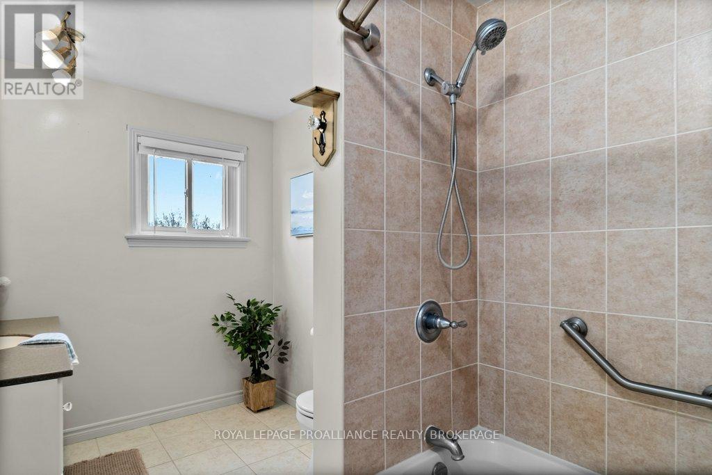 4608 Wilmer Road, Frontenac (Frontenac South), Ontario  K0H 2L0 - Photo 24 - X12133364