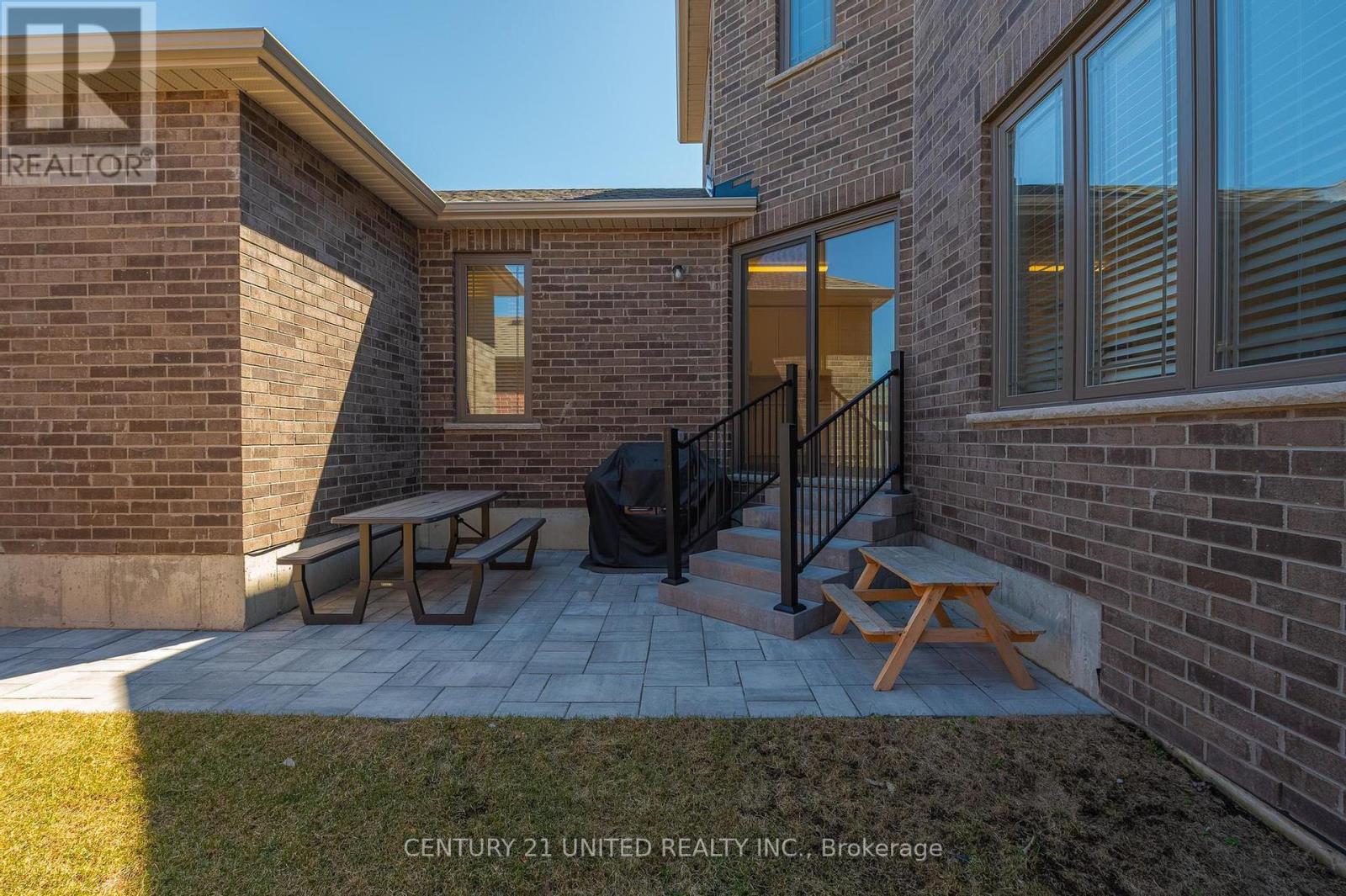905 Bitten Lane, Peterborough North, Ontario  K9H 0H8 - Photo 35 - X12133329