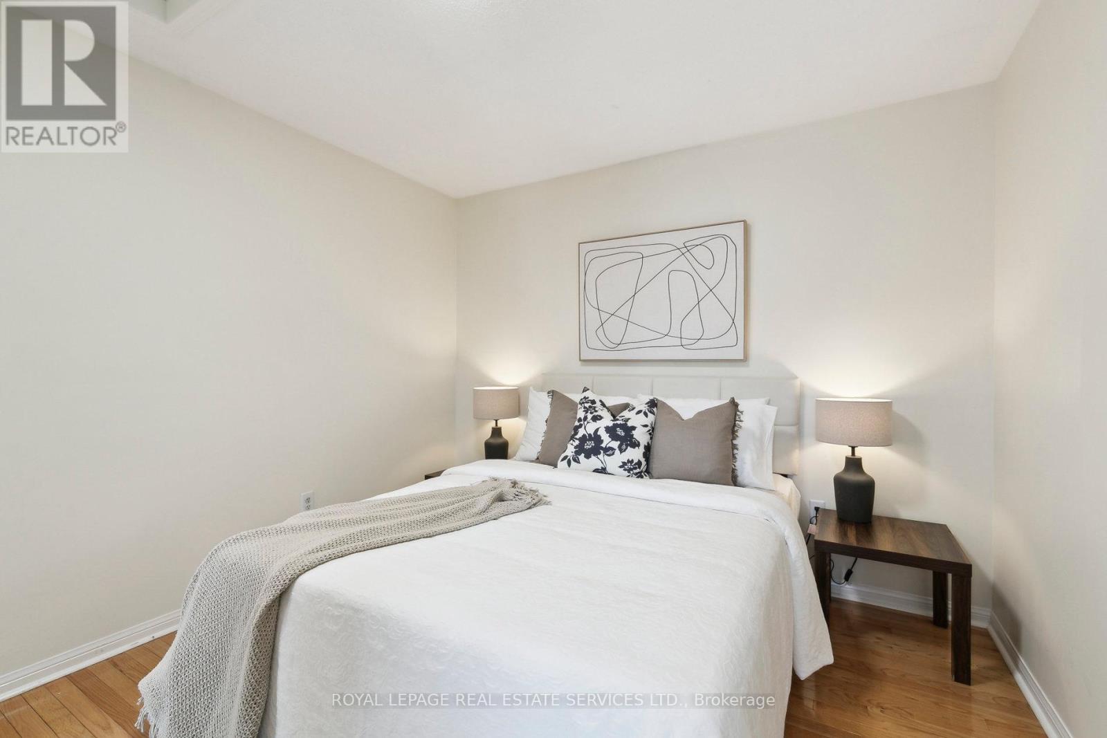 3033 Drumloch Avenue, Oakville, Ontario  L6M 5H9 - Photo 36 - W12132546