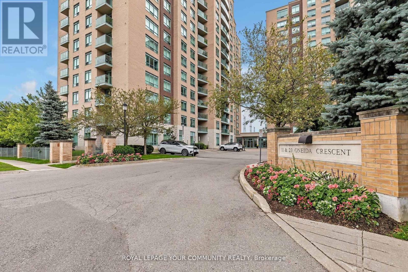 502 - 11 Oneida Crescent, Richmond Hill, Ontario  L4B 0A1 - Photo 1 - N12133093