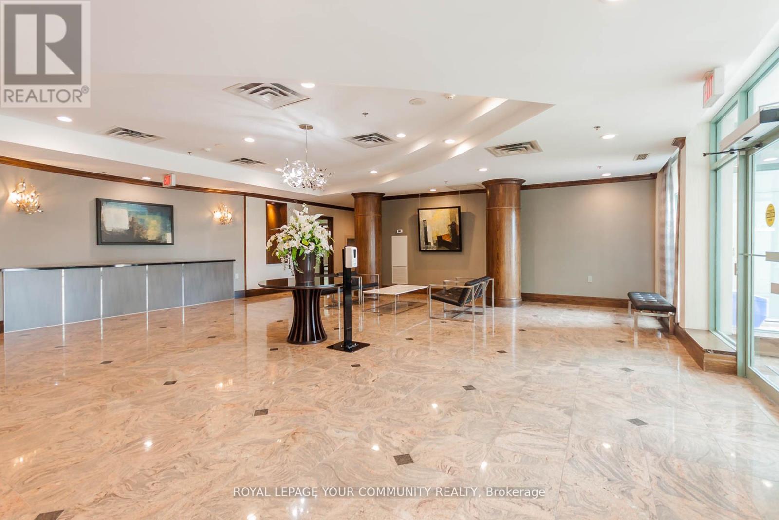 502 - 11 Oneida Crescent, Richmond Hill (Langstaff), Ontario  L4B 0A1 - Photo 3 - N12133093