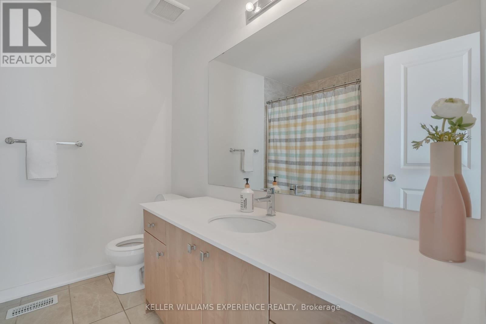 11 Bremont Way, Wasaga Beach, Ontario  L9Z 2H3 - Photo 16 - S12133023